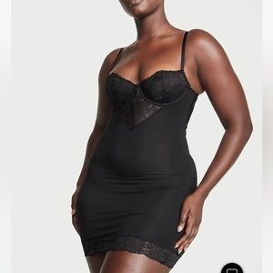 NWT Victoria’s Secret Modal & Lace Mini Slip, size L